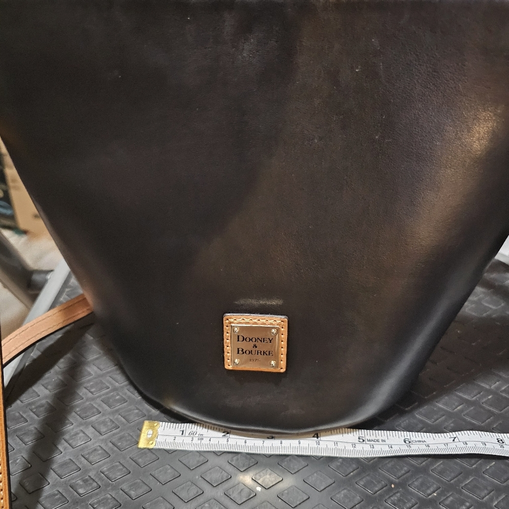 Thea Bucket Bag